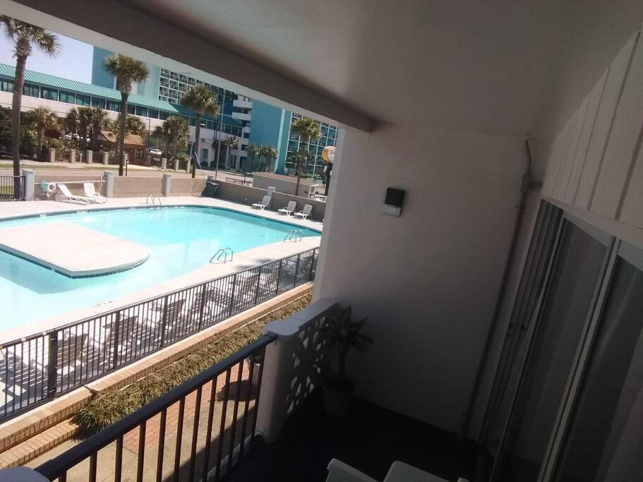 Pool Front & Across From Beach Миртъл Бийч Екстериор снимка
